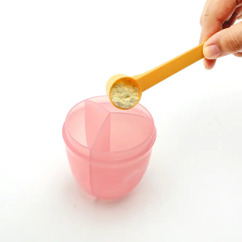 Bear Shape Milk Powder Storage Dispenser